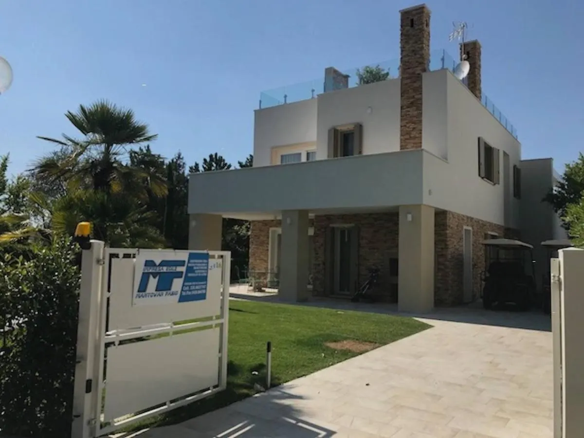 Beautiful Modern Villa In Isola Albarella Albarella Island